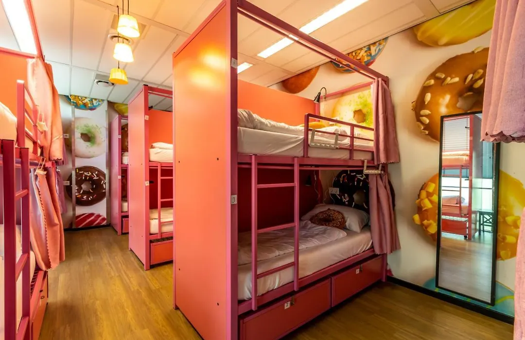 Hostelle - Women Only Hostel Amsterdam-1